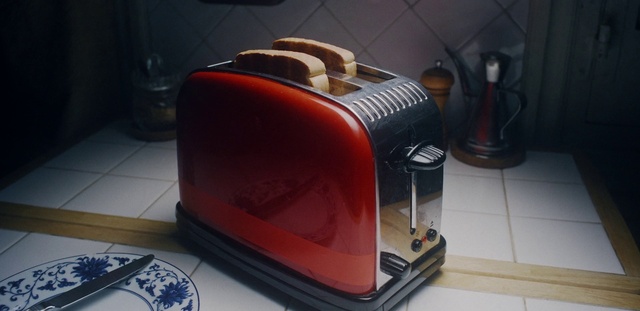 Video Reference: Automotive design, Home appliance, Office equipment, Kitchen appliance, Office supplies, Gas, Small appliance, Toaster, Classic, Machine