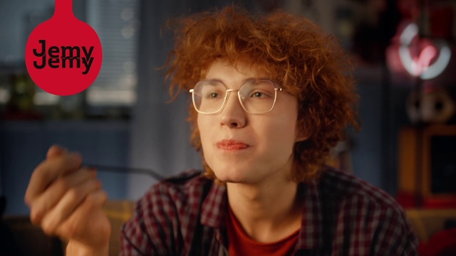 Video Reference: Forehead, Cheek, Glasses, Chin, Hairstyle, Facial expression, Vision care, Organ, Human, Jheri curl