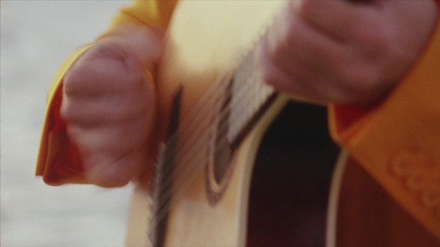 Video Reference: Arm, Jaw, Gesture, Thumb, Finger, Eyelash, Nail, Wood, Wrist, Human leg