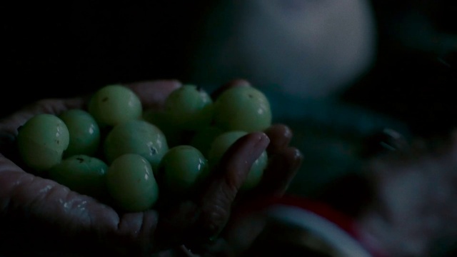 Video Reference: Food, Natural foods, Seedless fruit, Ingredient, Grape, Fruit, Vegetable, Produce, Grapevine family, Nail