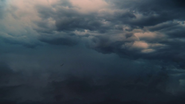 Video Reference: Cloud, Atmosphere, Sky, Grey, Dusk, Cumulus, Landscape, Horizon, Plant, Electric blue