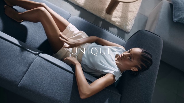 Video Reference: Comfort, Automotive design, Thigh, Knee, Vehicle door, Eyewear, Shorts, Human leg, Couch, Auto part