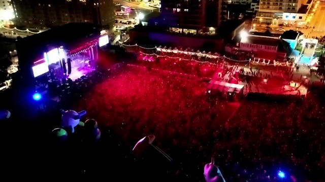 Video Reference: Light, Purple, Pink, Entertainment, Performing arts, Red, Magenta, Fun, Music, Crowd