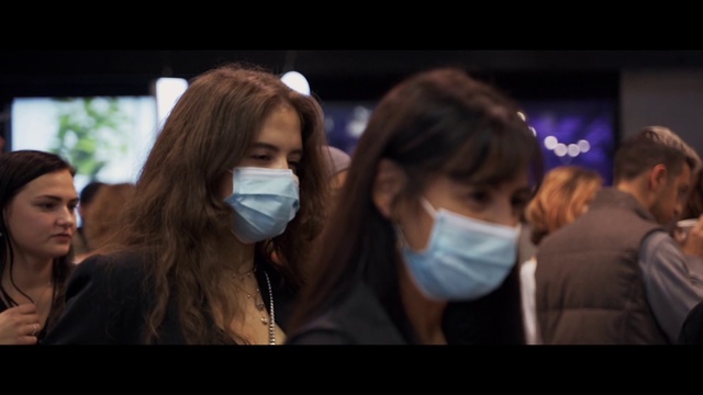 Video Reference: Hair, Mouth, Flash photography, Gesture, Entertainment, Event, Fun, Layered hair, Darkness, Conversation