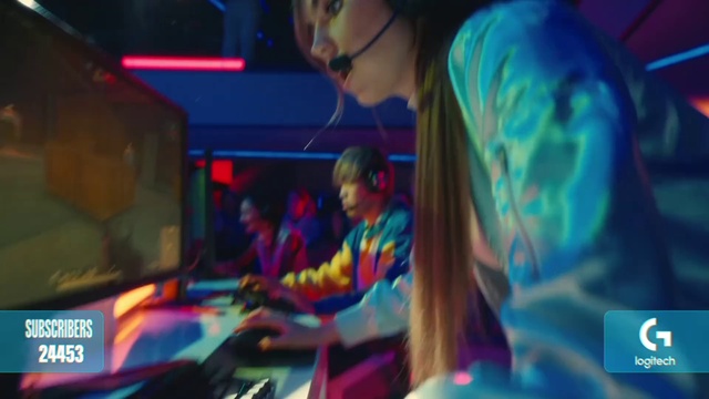 Video Reference: Music, Entertainment, Artist, Deejay, T-shirt, Visual effect lighting, Leisure, Recreation, Musician, Concert