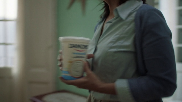 Video Reference: Sleeve, Blazer, Elbow, Wood, Wrist, Drink, Waist, Knee, Gadget, Formal wear