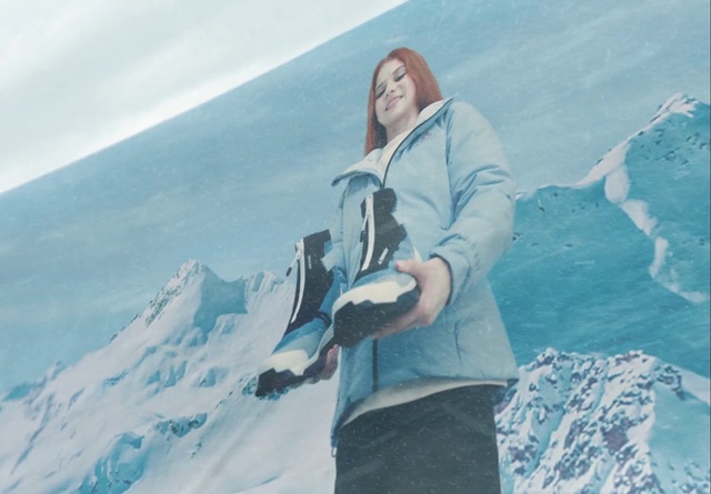 Video Reference: Sky, Mountain, Slope, Travel, People in nature, Ice cap, Happy, Freezing, Leisure, Glacial landform