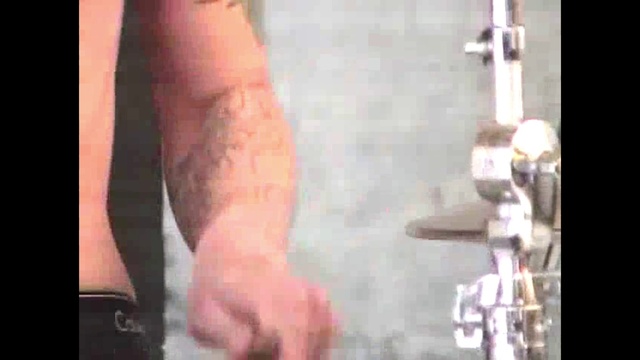 Video Reference: Joint, Arm, Leg, Human body, Neck, Gesture, Finger, Art, Thigh, Waist