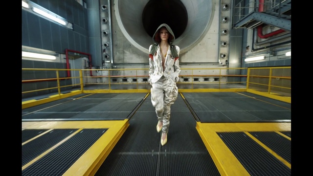 Video Reference: Standing, Fashion design, Symmetry, Engineering, Space, Flash photography, Street fashion, Flooring, Pedestrian, Pattern