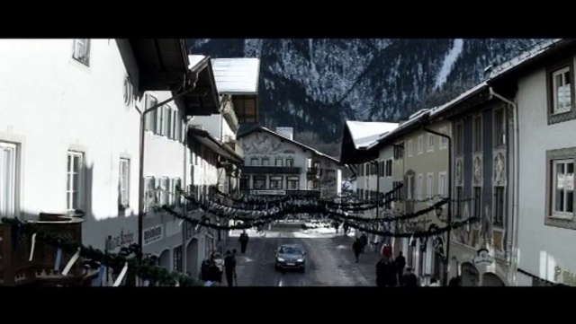 Video Reference: Building, Car, Window, Sky, Automotive lighting, Asphalt, House, Travel, Facade, Road surface