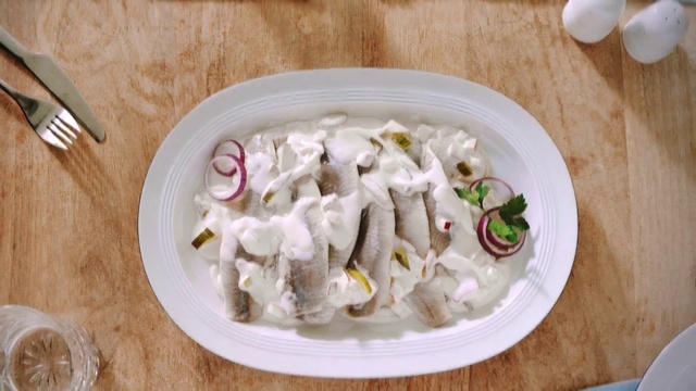 Video Reference: Food, Tableware, Dishware, Recipe, Ingredient, Fast food, Kitchen utensil, Dish, Produce, Cuisine