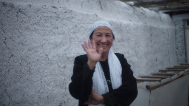 Video Reference: Smile, Flash photography, Gesture, Happy, Freezing, Fun, Event, Sitting, Winter, Thumb