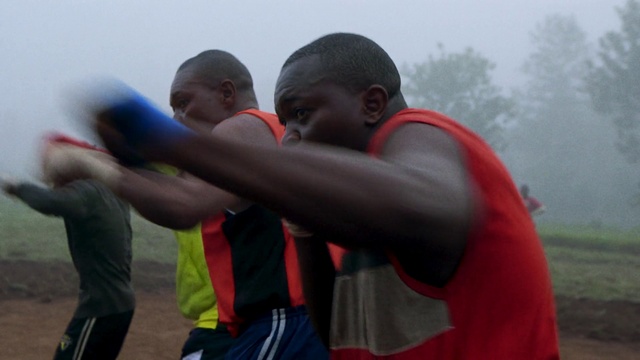 Video Reference: Sports uniform, Shorts, Sky, Gesture, Combat sport, T-shirt, Striking combat sports, Player, Contact sport, Athlete