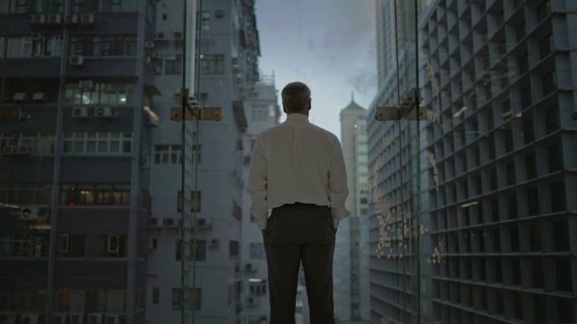 Video Reference: Sky, Building, Tower block, Grey, Atmospheric phenomenon, Condominium, Wall, Cityscape, Tower, Facade