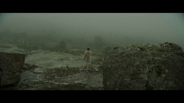 Video Reference: Atmosphere, Fog, Landscape, Geological phenomenon, Haze, Mist, Monochrome photography, Darkness, Monochrome, Rock