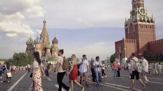 Video Reference: Cloud, Sky, World, Building, Temple, Shorts, Travel, Crowd, Leisure, Morning