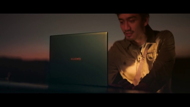 Video Reference: Computer, Personal computer, Netbook, Laptop, Flash photography, Gadget, Display device, Font, Output device, Event