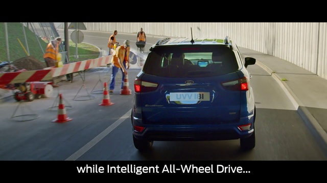 Video Reference: Automotive tail & brake light, Car, Vehicle, Vehicle registration plate, Automotive lighting, Tire, Automotive tire, Automotive design, Trunk, Motor vehicle