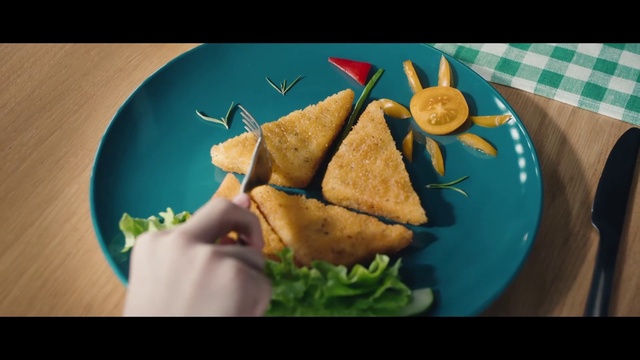 Video Reference: Food, Tableware, Ingredient, Recipe, Cuisine, Dish, Plate, Dishware, Staple food, Deep frying