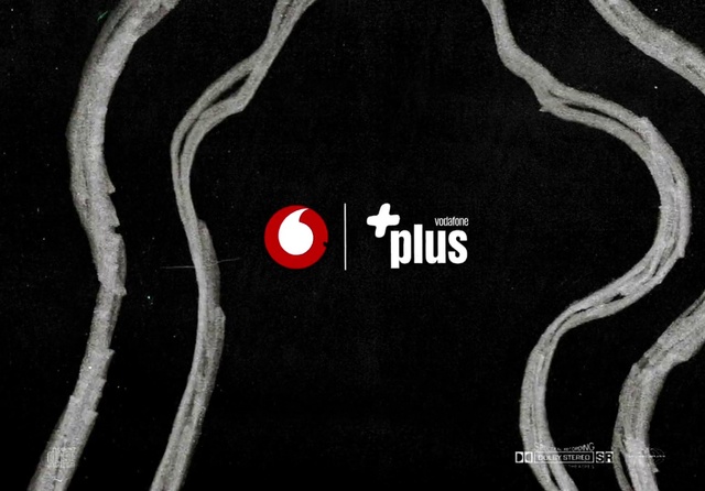 Video Reference: Head, Eye, Human body, Gesture, Grey, Font, Asphalt, Pattern, Circle, Tree