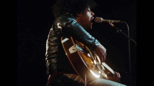 Video Reference: Microphone, Musical instrument, Musician, Concert, Guitar, Guitar accessory, Music artist, Musical instrument accessory, Music, String instrument accessory