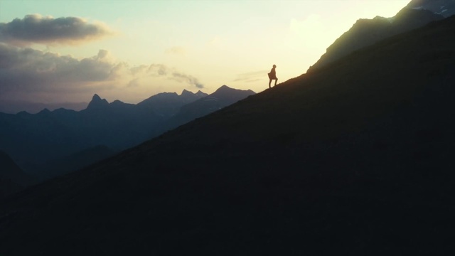 Video Reference: Cloud, Sky, Mountain, Slope, Sunlight, Terrain, Afterglow, Dusk, Sunset, Sunrise