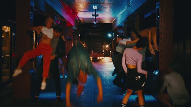 Video Reference: Flash photography, Entertainment, Performing arts, Music, Shorts, Leisure, Stage, Performance art, Dance, Magenta