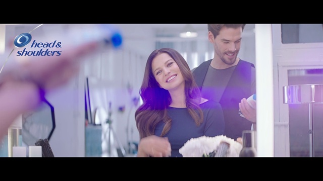 Video Reference: Smile, Purple, Flash photography, Happy, Gesture, Violet, Interaction, Electric blue, Magenta, Entertainment