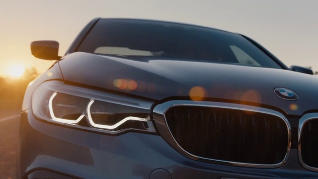 Video Reference: Car, Vehicle, Grille, Vehicle registration plate, Automotive lighting, Automotive tire, Hood, Automotive design, Alloy wheel, Headlamp