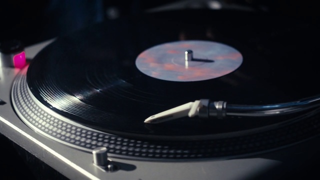 Video Reference: Record player, Gas, Entertainment, Circle, Gramophone record, Clock, Composite material, Electric blue, Font, Still life photography