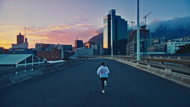 Video Reference: Cloud, Building, Sky, Daytime, Skyscraper, Light, Infrastructure, Road surface, Tower block, Lighting