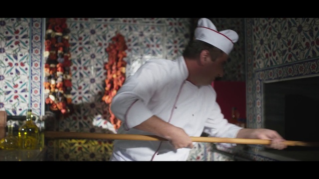 Video Reference: Food, Chef, Cuisine, Cooking, Entertainment, Dish, Cook, Chefs uniform, Chief cook, Cookware and bakeware