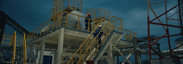 Video Reference: Sky, Engineering, Industry, Composite material, Beam, Metal, Naval architecture, Recreation, Machine, Building