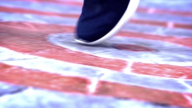 Video Reference: Textile, Sleeve, Wood, T-shirt, Tartan, Pattern, Tints and shades, Magenta, Flooring, Electric blue