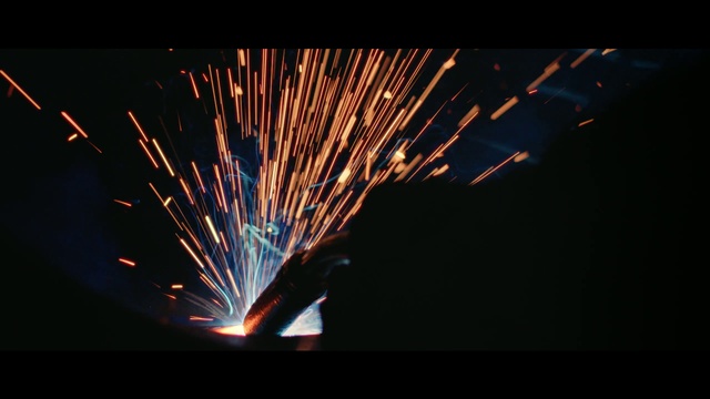 Video Reference: Fireworks, Gas, Celebrating, Recreation, Electric blue, Event, Holiday, Art, Darkness, Midnight