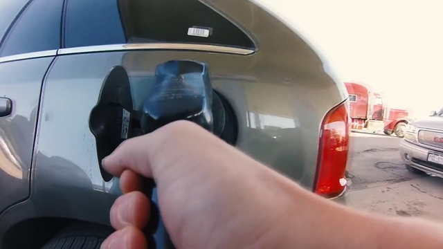 Video Reference: Vehicle, Car, Automotive tail & brake light, Automotive lighting, Motor vehicle, Hood, Automotive design, Automotive tire, Trunk, Automotive exterior