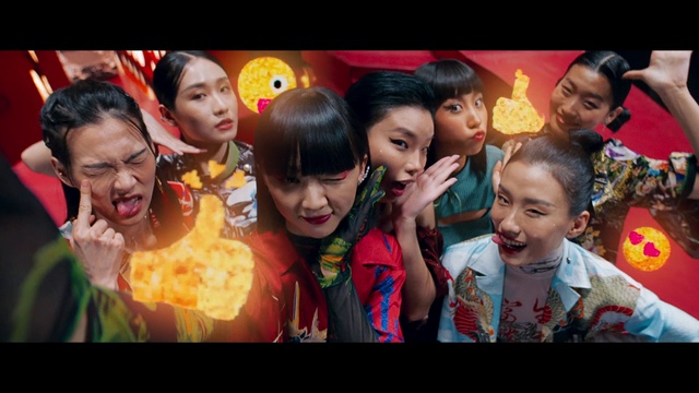 Video Reference: Face, Smile, Happy, Fun, Leisure, Entertainment, People, Event, Snapshot, Tradition