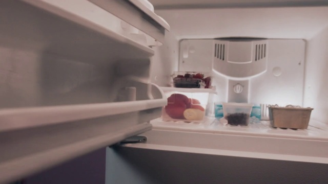 Video Reference: Kitchen appliance, Cabinetry, Countertop, Grey, Home appliance, Kitchen, House, Shelving, Major appliance, Gas