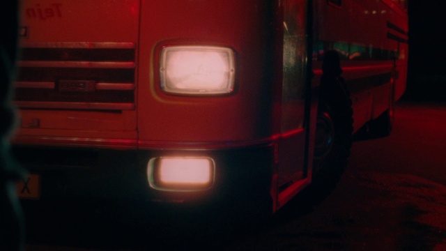 Video Reference: Automotive parking light, Tire, Wheel, Automotive tail & brake light, Bus, Automotive side marker light, Vehicle, Automotive lighting, Automotive tire, Motor vehicle