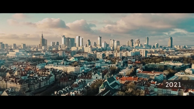 Video Reference: Cloud, Skyscraper, Building, Sky, Atmosphere, Daytime, World, Tower block, Tower, Urban design