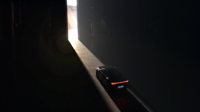 Video Reference: Tire, Vehicle, Automotive lighting, Hood, Car, Automotive tire, Wheel, Automotive design, Automotive mirror, Headlamp