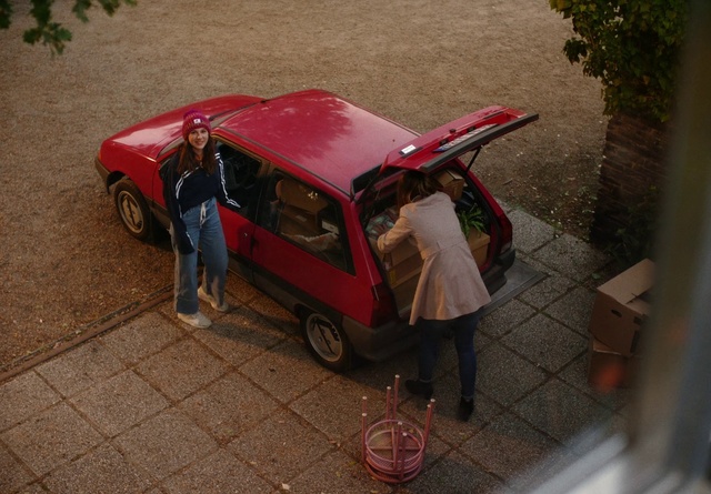 Video Reference: Wheel, Tire, Car, Vehicle, Motor vehicle, Plant, Automotive design, Vehicle door, Travel, Automotive exterior