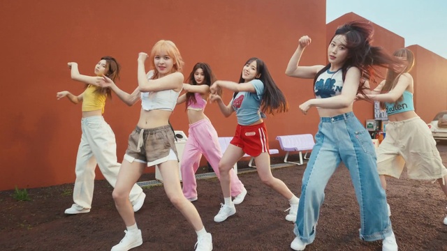 Video Reference: Dance, Entertainment, Performing arts, Leisure, Happy, Shorts, Choreography, Fun, Thigh, Event