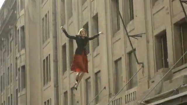 Video Reference: Building, Window, Leg, Facade, Event, City, Human leg, Balance, Symmetry, Performing arts