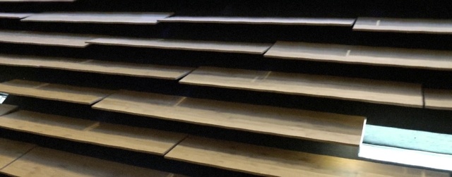 Video Reference: Grille, Musical instrument, Wood, Architecture, Grey, Automotive tire, Wall, Material property, Rim, Keyboard