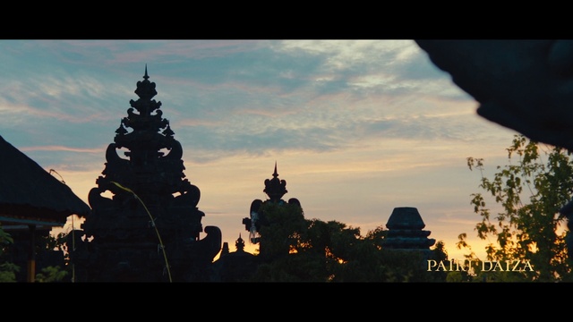 Video Reference: Cloud, Sky, Atmosphere, World, Natural landscape, Dusk, Sunlight, Afterglow, Sunset, Sunrise