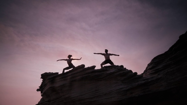 Video Reference: Cloud, Sky, People in nature, Flash photography, Gesture, Happy, Sunlight, Mountain, Landscape, Sunrise
