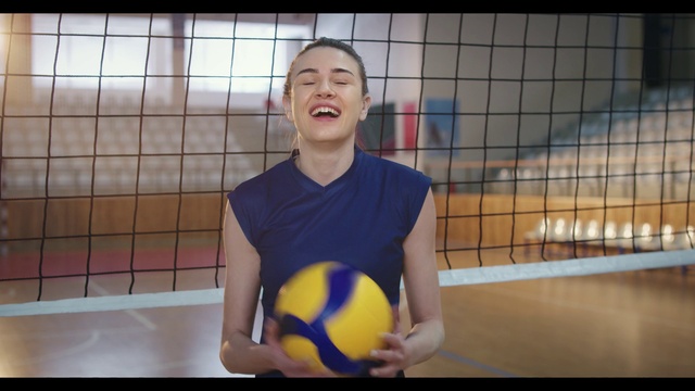 Video Reference: Sports equipment, Ball, Football, Mammal, Smile, Sports uniform, Net sports, Player, Fun, Ball game