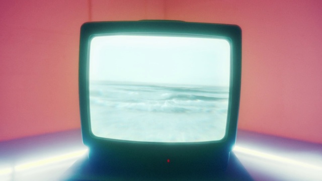 Video Reference: Water, Sky, Liquid, Rectangle, Fluid, Lake, Circle, Tints and shades, Horizon, Display device