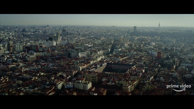Video Reference: Building, Sky, Tower block, Urban design, Atmospheric phenomenon, Residential area, Horizon, Landscape, Cityscape, City